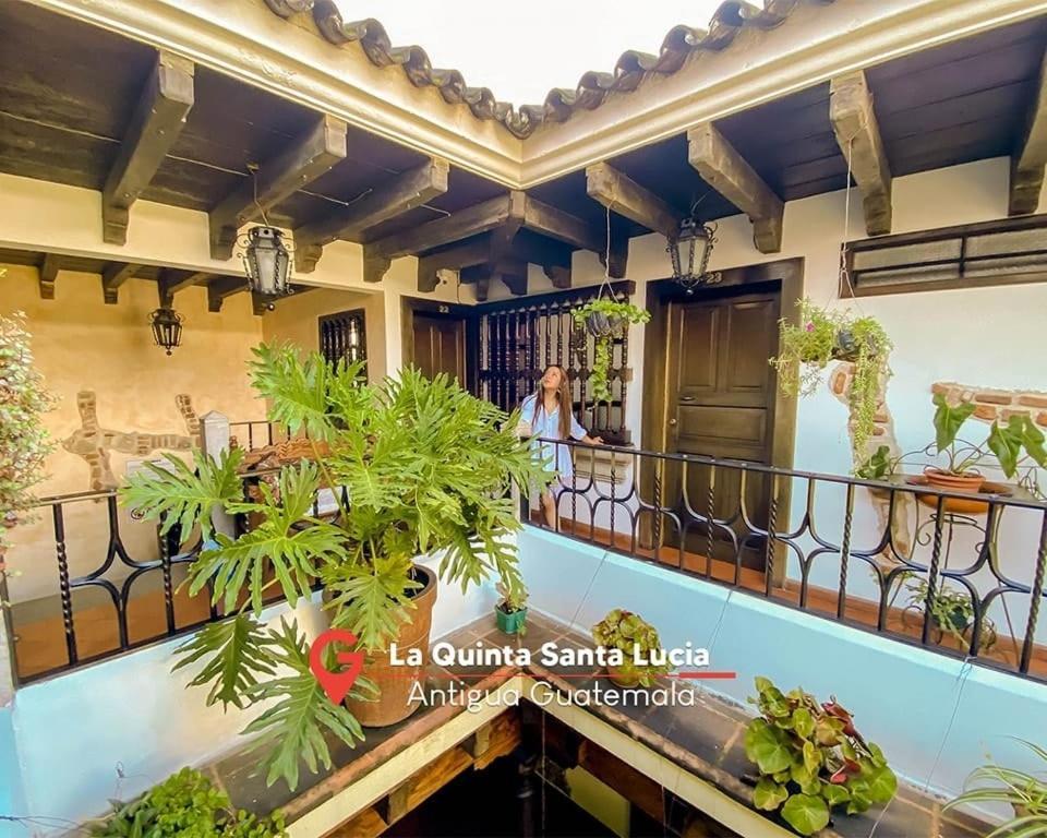 La Quinta Santa Lucia Hotel Antigua Exterior photo